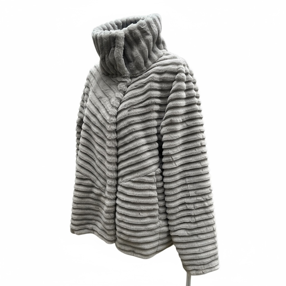 NWT/BERNARDO Chevron Quilted Faux Fur Jacket/SIZE: XXL - Picture 5 of 14